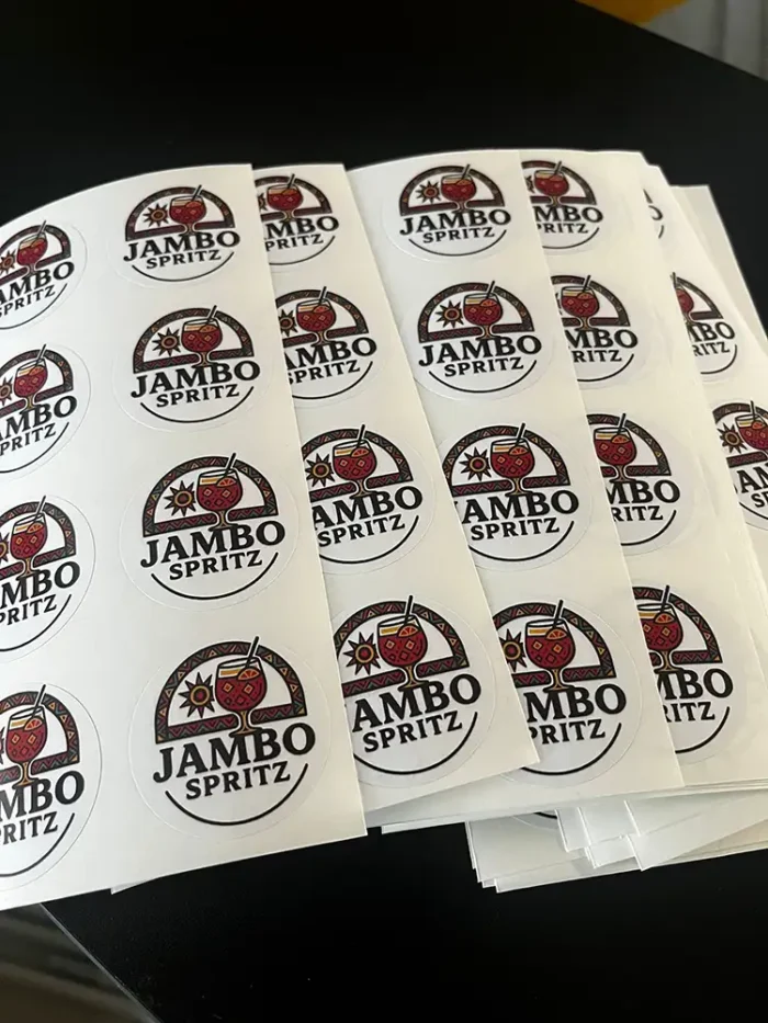 Stampa adesivi personalizzati - immagine 2