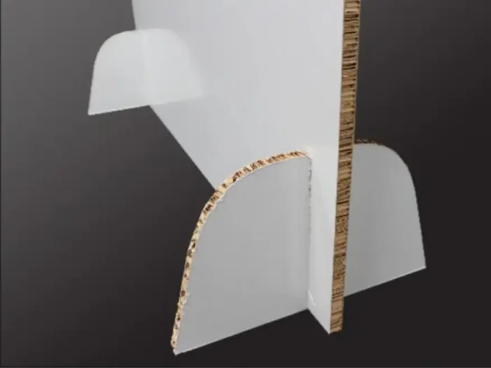 Totem in cartone su Misura - immagine 3