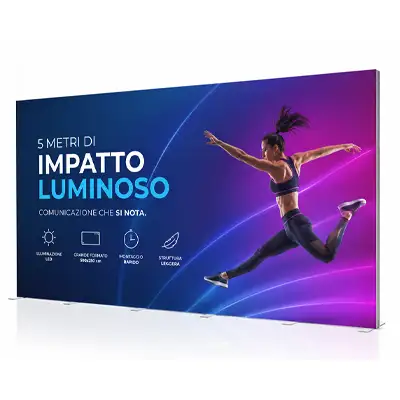 Parete luminosa LED L. 500 x H. 250 cm.